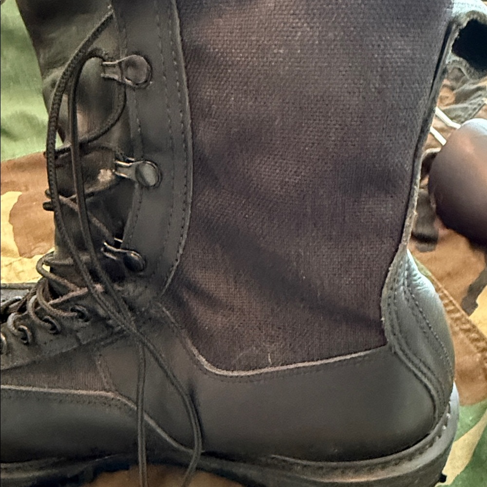 Extreme Cold Weather Gortex Boots - Picture 9 of 13